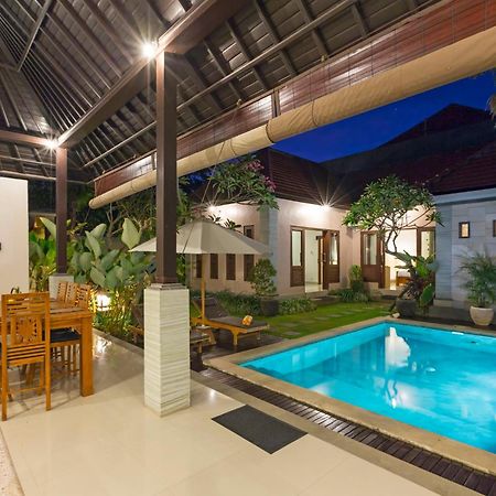 Kubal Villa And Living Seminyak Canggu Eksteriør billede