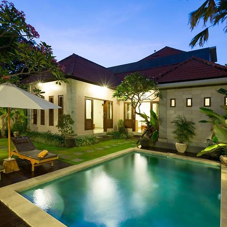 Kubal Villa And Living Seminyak Canggu Eksteriør billede